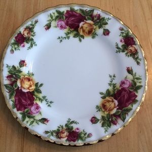 Royal Albert,Old Country Roses Bread/Butter Plate